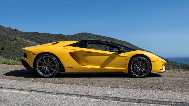 Illustration for article titled The $460,000 740 HP Lamborghini Aventador S Is Barely A Car